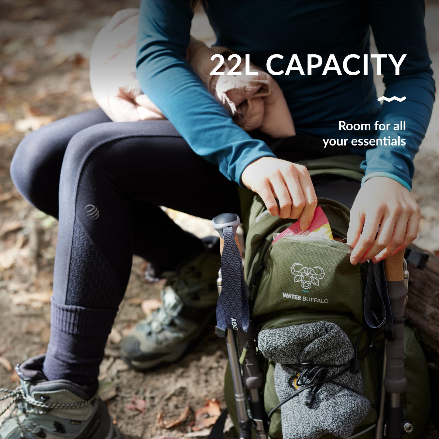 22L Hiking Hydration Backpack with 2L Bladder
